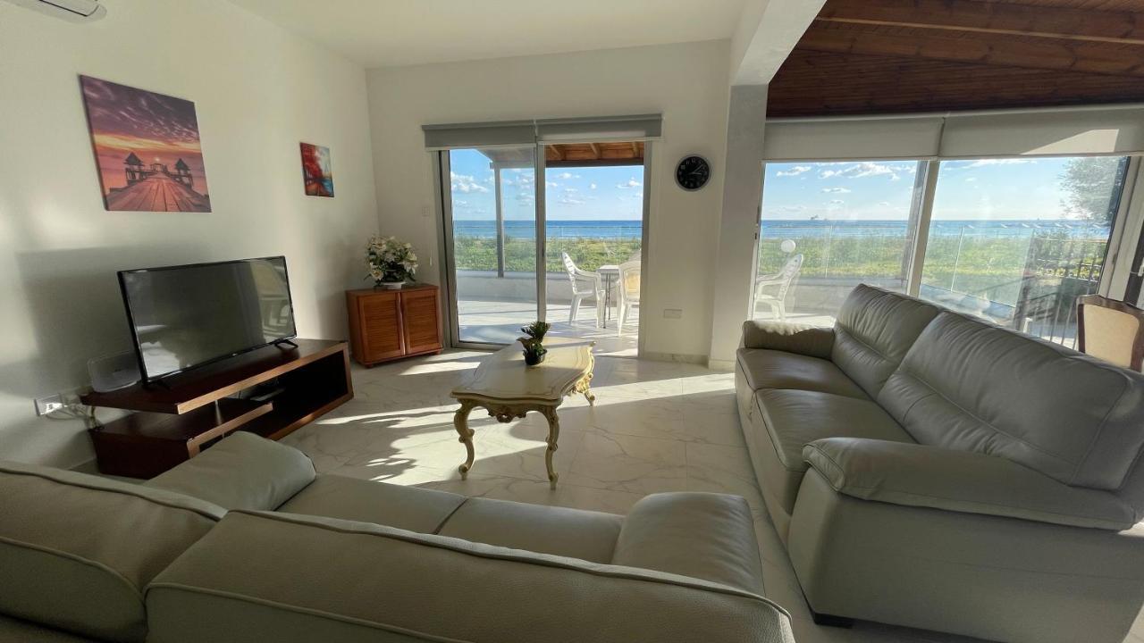 Beachfront Villa - Dasaki Larnaka Exterior foto